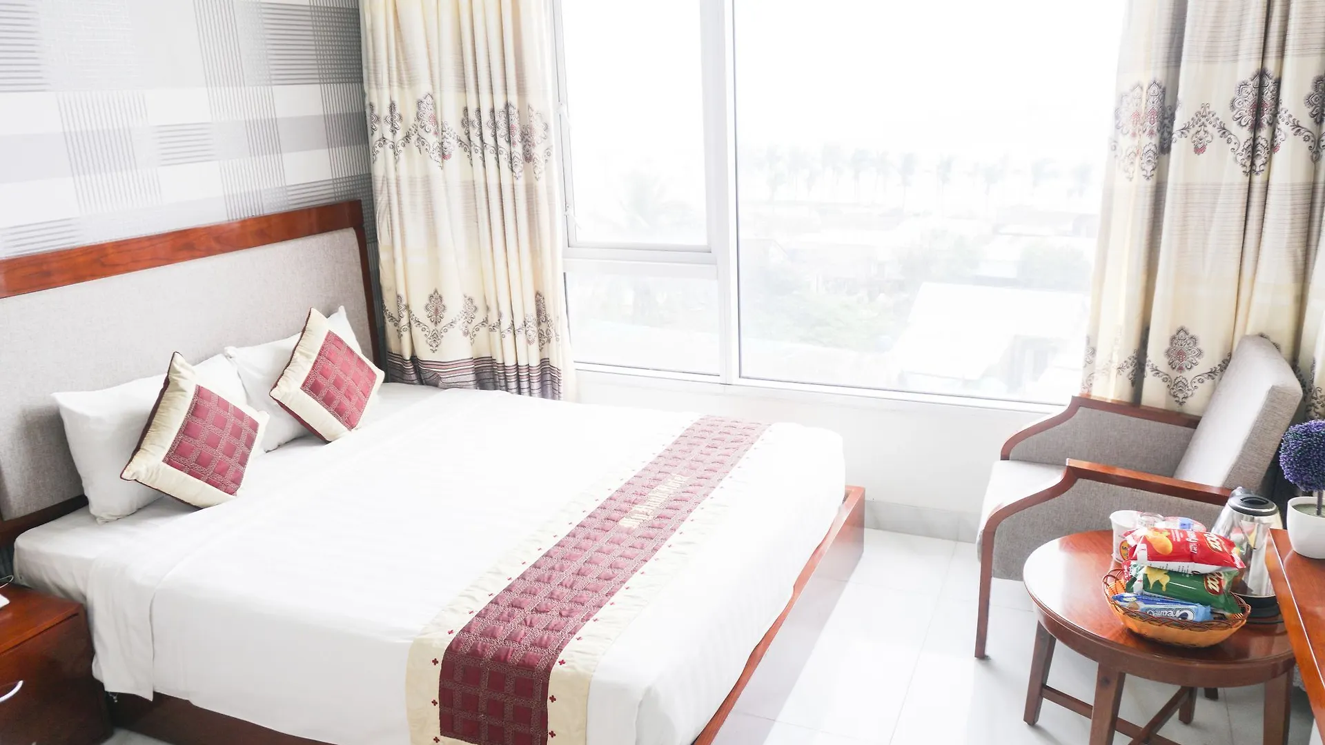 Jbay Beachfront Boutique Hotel Đà Nẵng