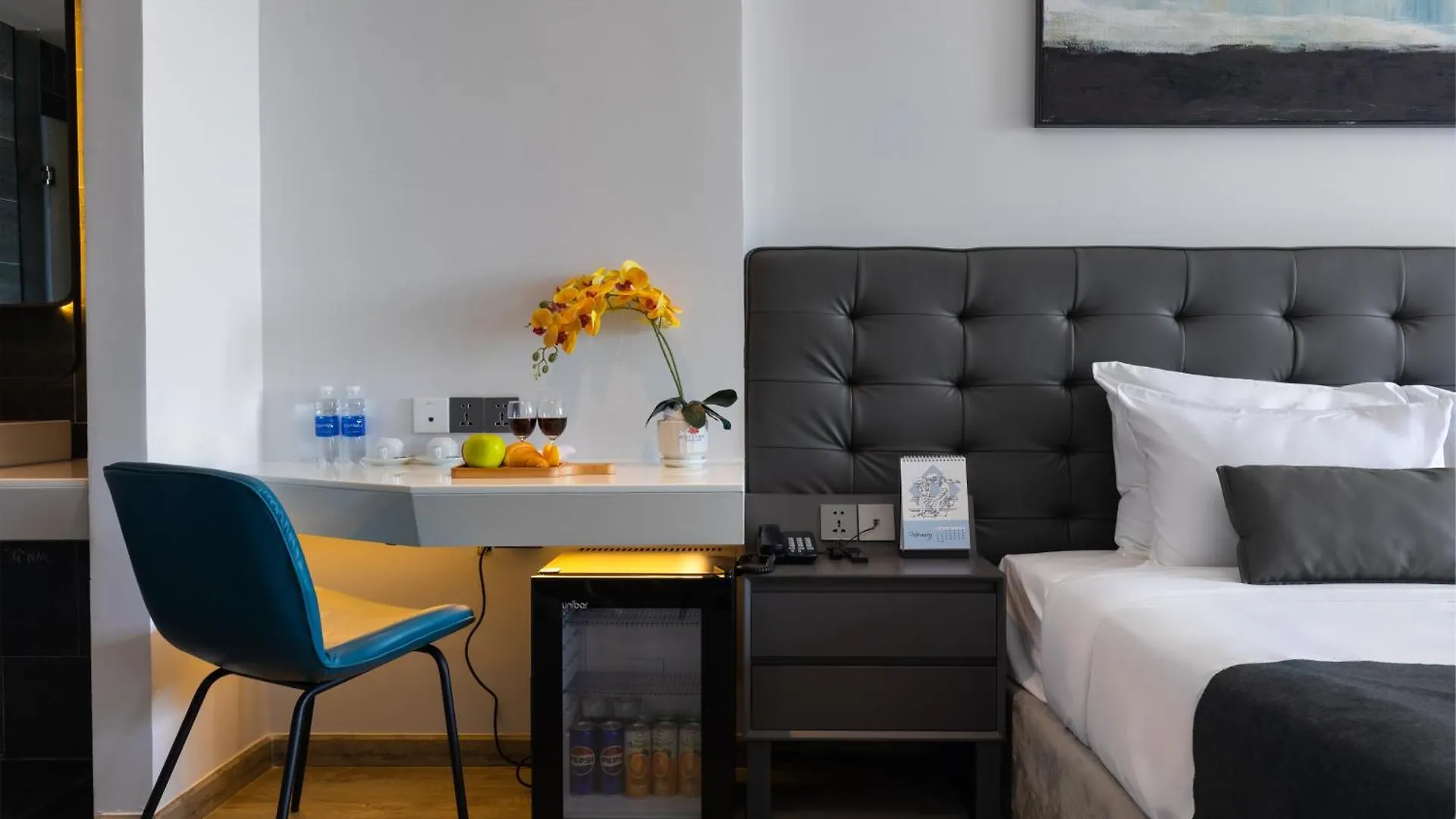 Jbay Beachfront Boutique Hotel Đà Nẵng