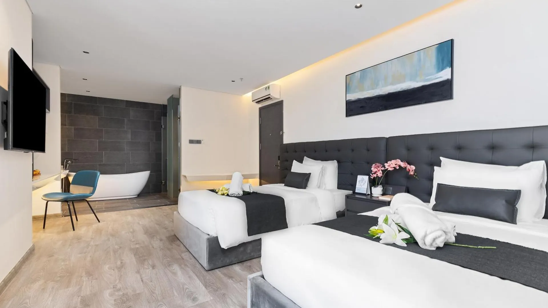 Jbay Beachfront Boutique Hotel Đà Nẵng Vietnam