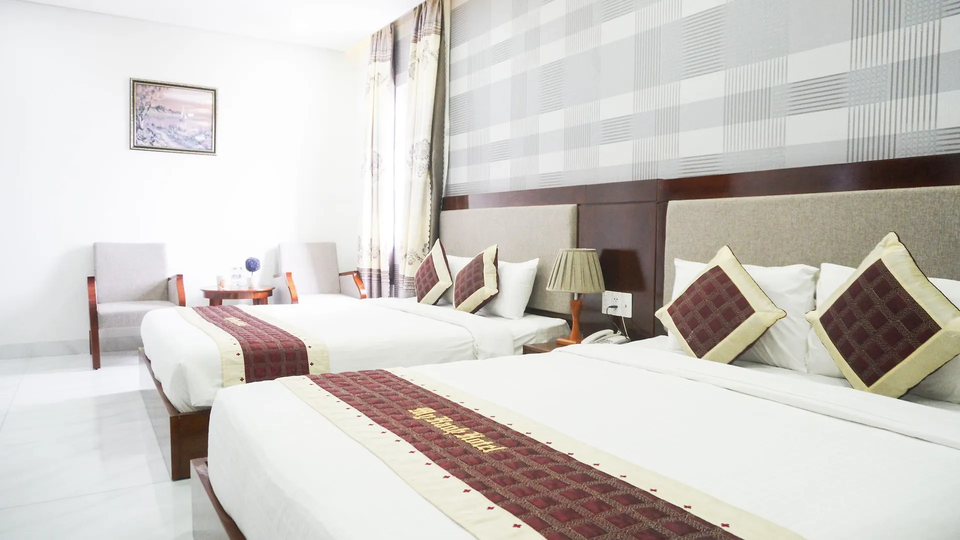 Jbay Beachfront Boutique Hotel Đà Nẵng